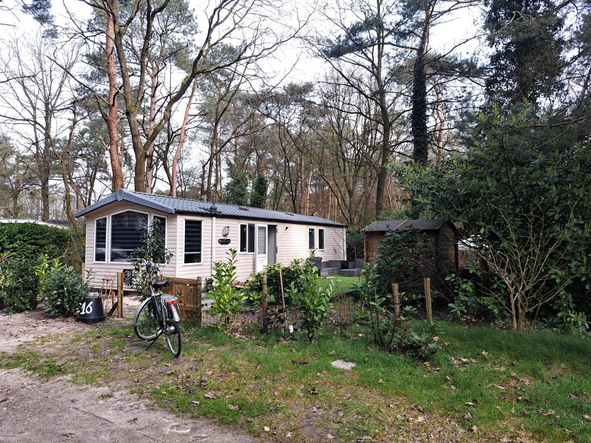 Ruim Chalet, Midden In Het Bos! Nunspeet Buitenkant foto